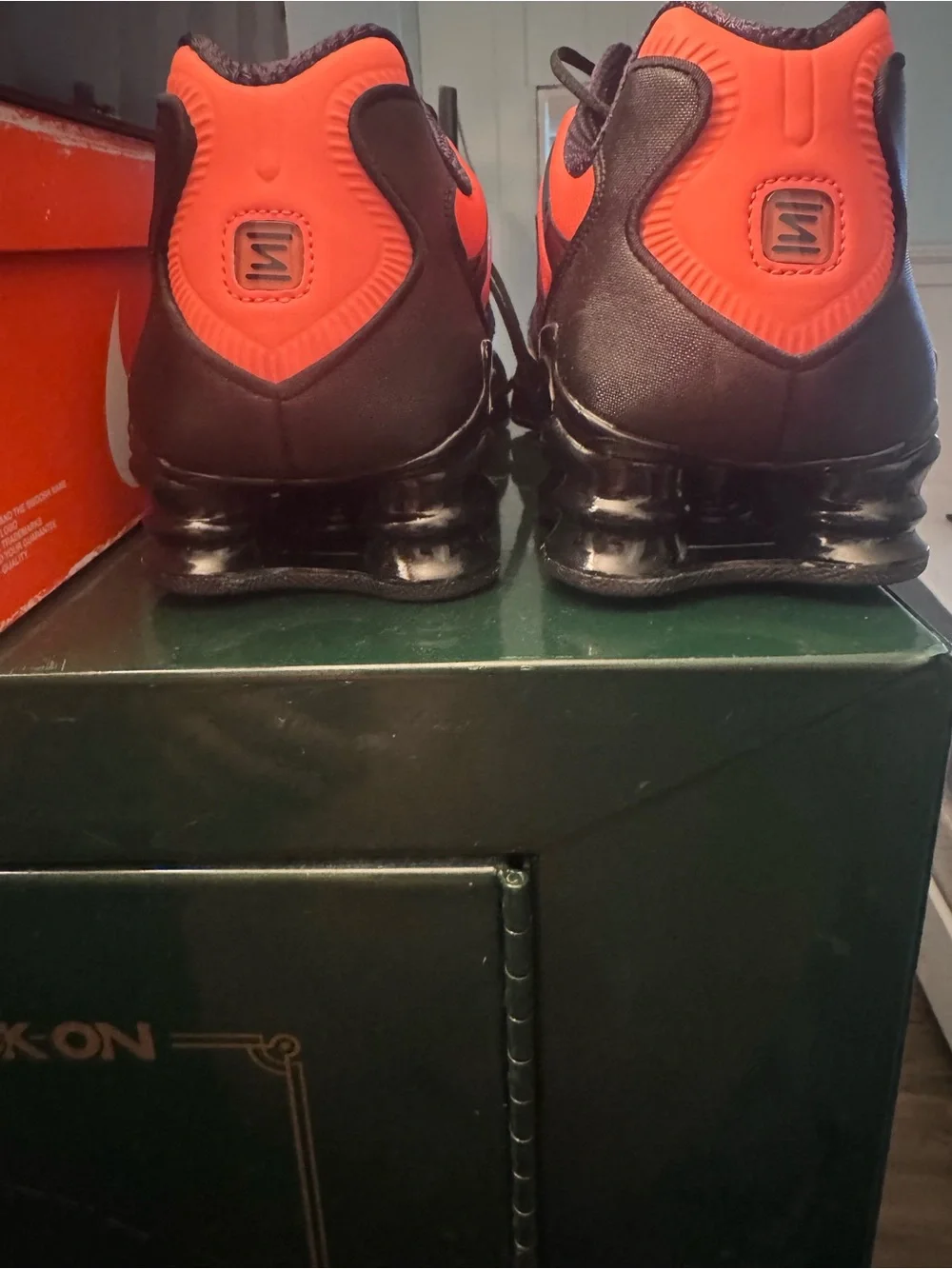 Nike Shox Men’s New No Box